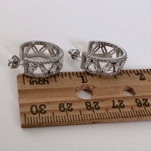 925 Silver cz hoops earrings - Picture 2 of 4